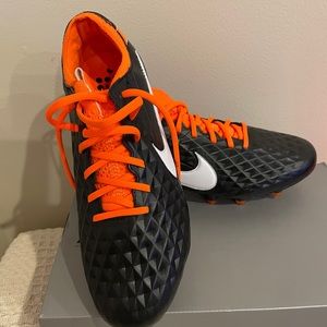 Nike Tiempo Legend 8 Elite IV FG crafted from premium kangaroo leather